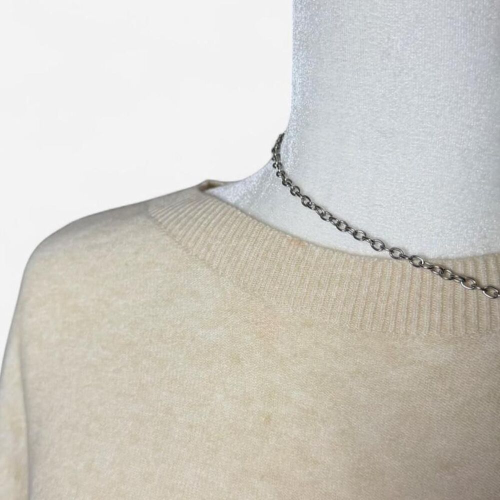 Unbranded Women's Cream Shirt - Picture 3 of 5